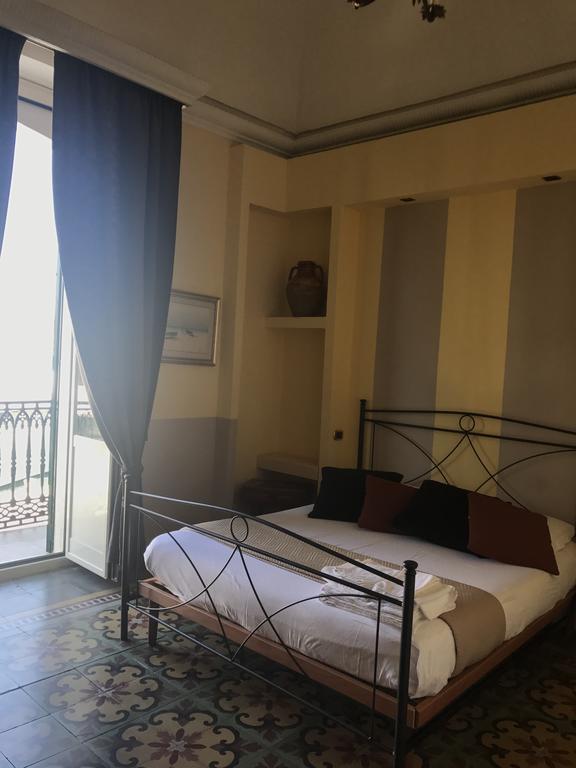 B&B Le Colonne ブリンディジ 部屋 写真