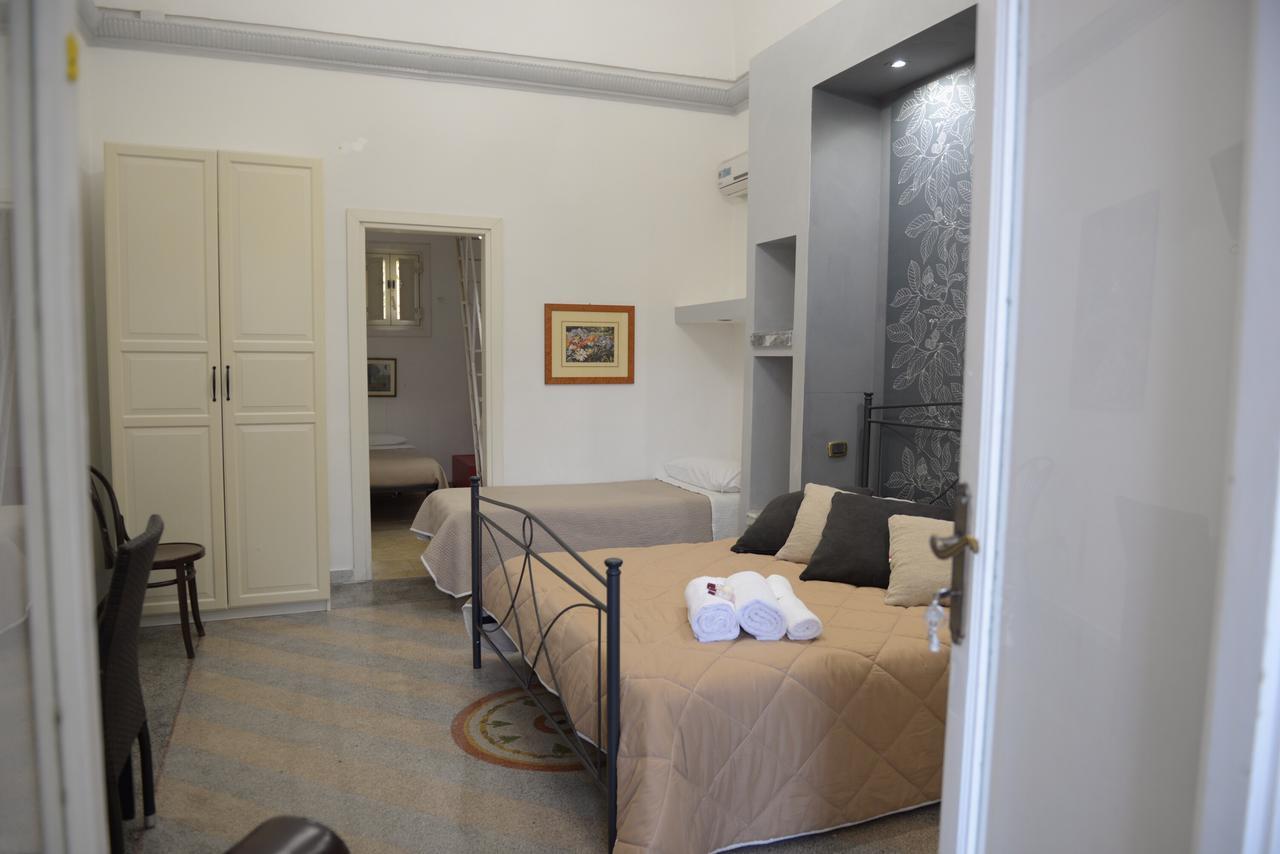B&B Le Colonne ブリンディジ エクステリア 写真